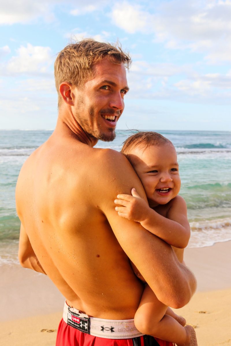 Comment bien préparer sa sortie à la plage avec bébé ?