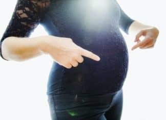 Bandeau-de-grossesse -utilisation-conseils-et-tendances