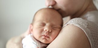 Comment bien gérer les premiers jours avec bébé 